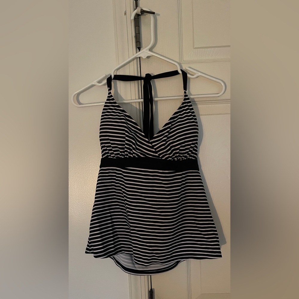 Woman’s bathing suit top